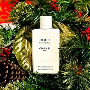 CHANEL Coco Mademoiselle Hydrating Body lotion 🎄